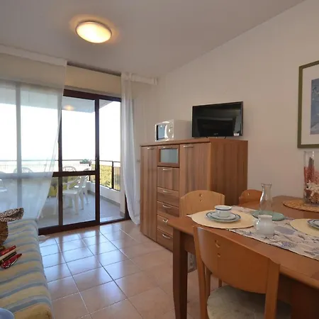 Lägenhet Residenza Porta Del Mare